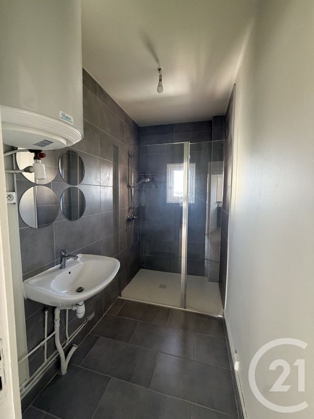 Appartement T2 &agrave; louer - 2 pi&egrave;ces - 44,53 m2 - Villefranche Sur Saone - 69 - RHONE-ALPES
