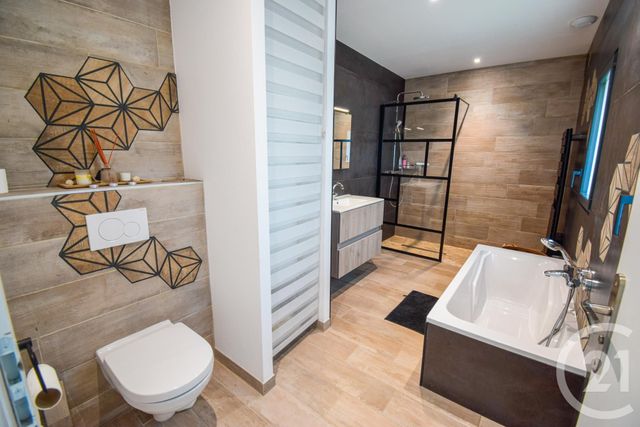 Afficher la photo en grand Maison à vendre - 6 pièces - 220 m2 - Morance - 69 - RHONE-ALPES