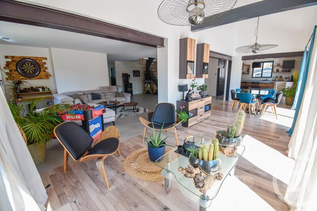 Afficher la photo en grand Maison à vendre - 6 pièces - 220 m2 - Morance - 69 - RHONE-ALPES