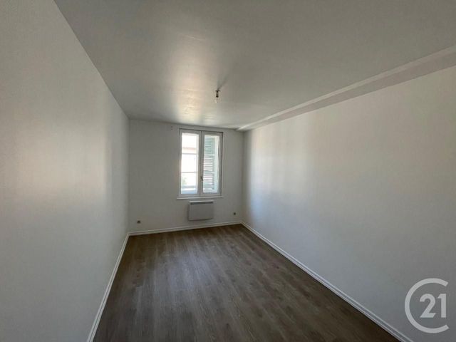 Afficher la photo en grand Appartement F3 à vendre - 3 pièces - 71 m2 - St Georges De Reneins - 69 - RHONE-ALPES