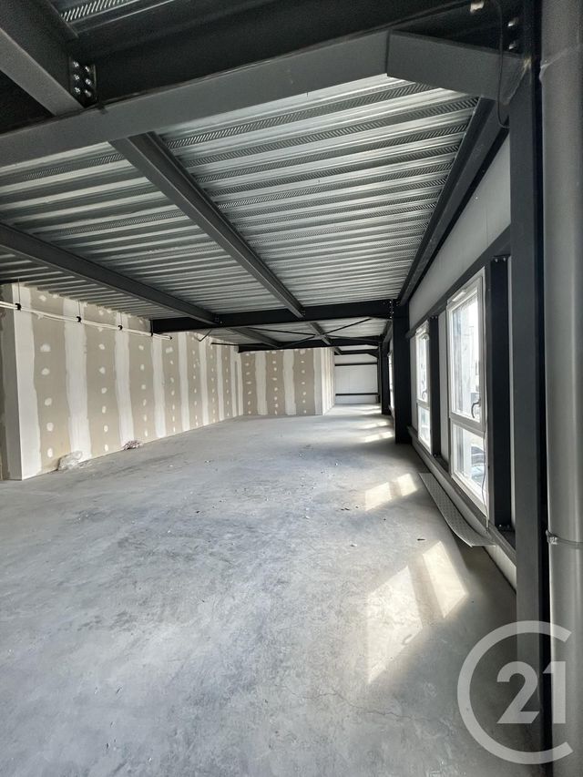 Appartement Local à louer - 1 pièce - 95 m2 - Villefranche Sur Saone - 69 - RHONE-ALPES