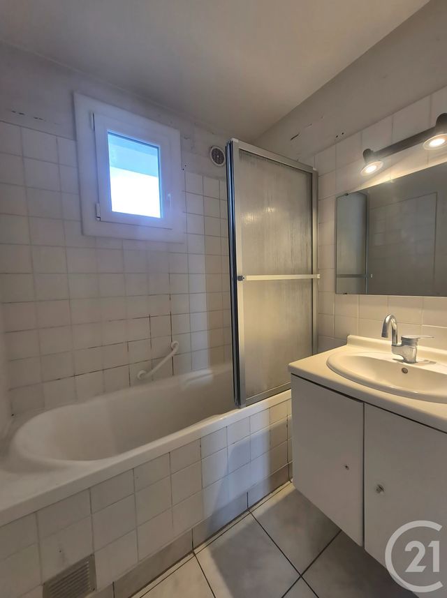 Afficher la photo en grand Appartement T3 à vendre - 3 pièces - 53,87 m2 - Villefranche Sur Saone - 69 - RHONE-ALPES