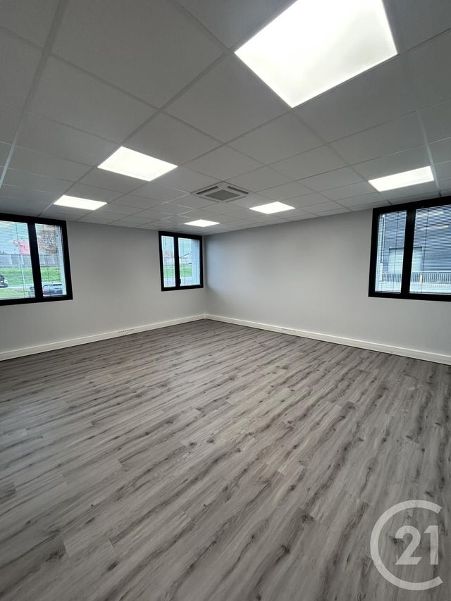 Appartement Local à louer - 1 pièce - 30,81 m2 - Villefranche Sur Saone - 69 - RHONE-ALPES