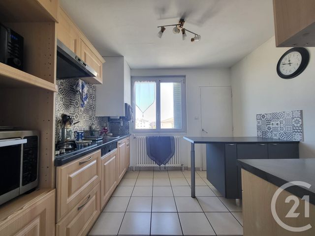 Afficher la photo en grand Appartement F4 à vendre - 3 pièces - 69,71 m2 - Villefranche Sur Saone - 69 - RHONE-ALPES