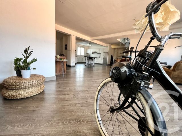 Afficher la photo en grand Appartement F5 à vendre - 5 pièces - 195 m2 - Villefranche Sur Saone - 69 - RHONE-ALPES