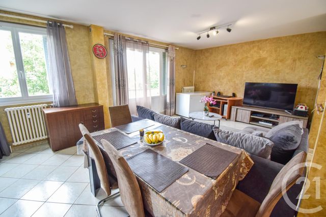 Afficher la photo en grand Appartement T3 à vendre - 4 pièces - 69,41 m2 - Villefranche Sur Saone - 69 - RHONE-ALPES