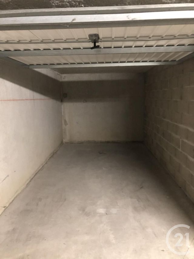 Parking à louer - 13 m2 - Villefranche Sur Saone - 69 - RHONE-ALPES