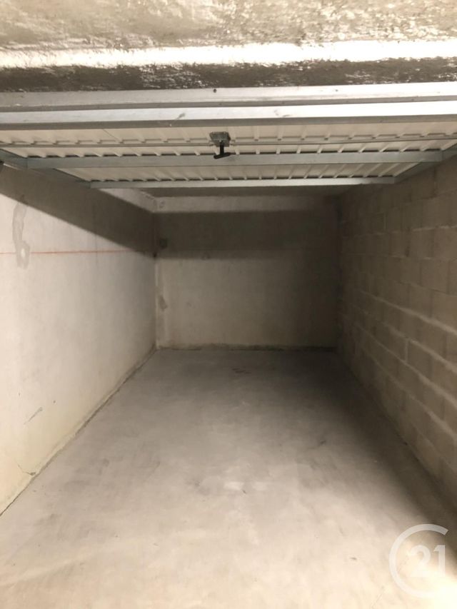 Parking à louer - 13 m2 - Villefranche Sur Saone - 69 - RHONE-ALPES