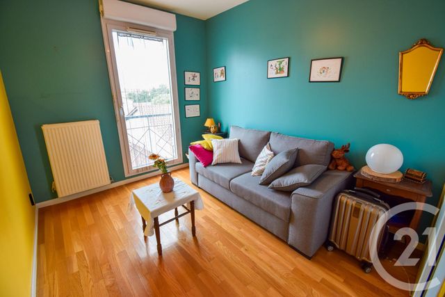 Afficher la photo en grand Appartement T5 à vendre - 5 pièces - 100,64 m2 - Villefranche Sur Saone - 69 - RHONE-ALPES