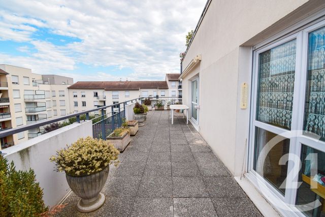 Appartement T5 à vendre - 5 pièces - 100,64 m2 - Villefranche Sur Saone - 69 - RHONE-ALPES