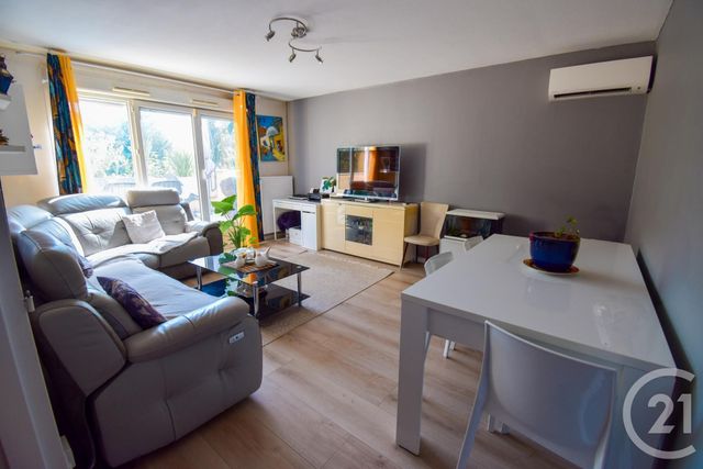 Appartement T4 à vendre - 4 pièces - 80,01 m2 - St Georges De Reneins - 69 - RHONE-ALPES