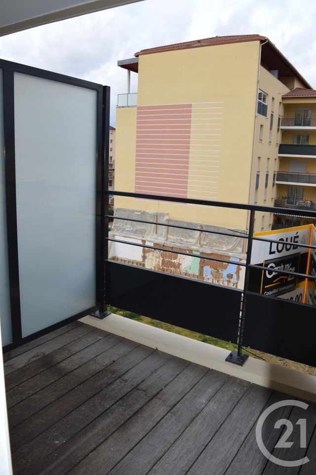 Appartement F3 &agrave; louer - 3 pi&egrave;ces - 64,34 m2 - Villefranche Sur Saone - 69 - RHONE-ALPES