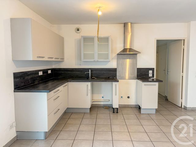 Appartement F3 &agrave; louer - 3 pi&egrave;ces - 66,97 m2 - Jassans Riottier - 01 - RHONE-ALPES