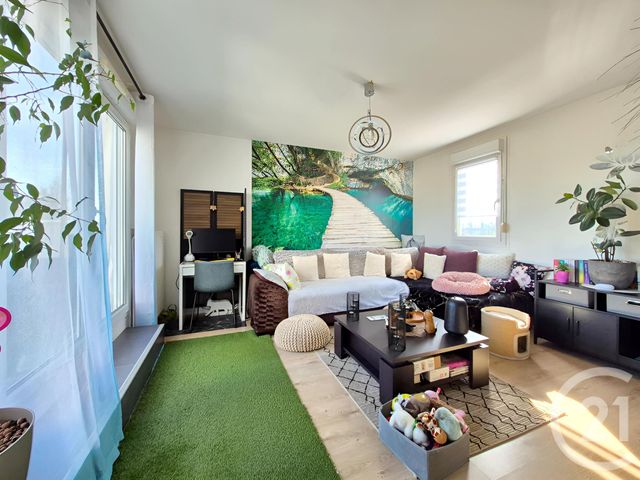 Appartement T3 à vendre ST GEORGES DE RENEINS