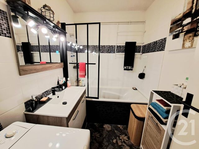 Appartement T3 &agrave; vendre - 3 pi&egrave;ces - 66,95 m2 - St Georges De Reneins - 69 - RHONE-ALPES