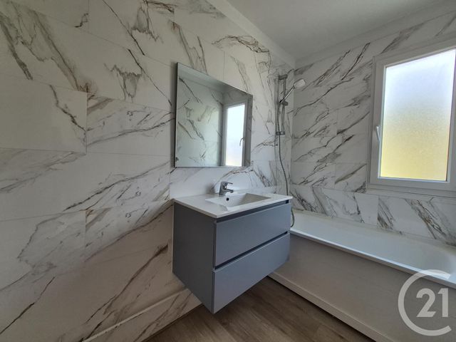 Appartement T4 à vendre - 4 pièces - 71,52 m2 - Jassans Riottier - 01 - RHONE-ALPES