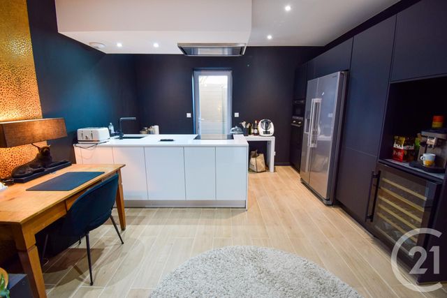 Appartement F4 à vendre - 4 pièces - 131 m2 - Belleville - 69 - RHONE-ALPES