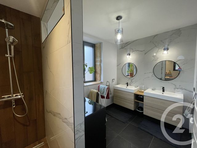 Maison à louer - 5 pièces - 150 m2 - Vaux En Beaujolais - 69 - RHONE-ALPES