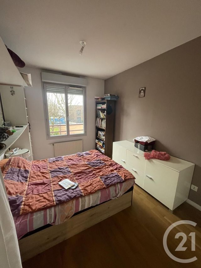 Appartement F3 &agrave; louer - 3 pi&egrave;ces - 76 m2 - Villefranche Sur Saone - 69 - RHONE-ALPES