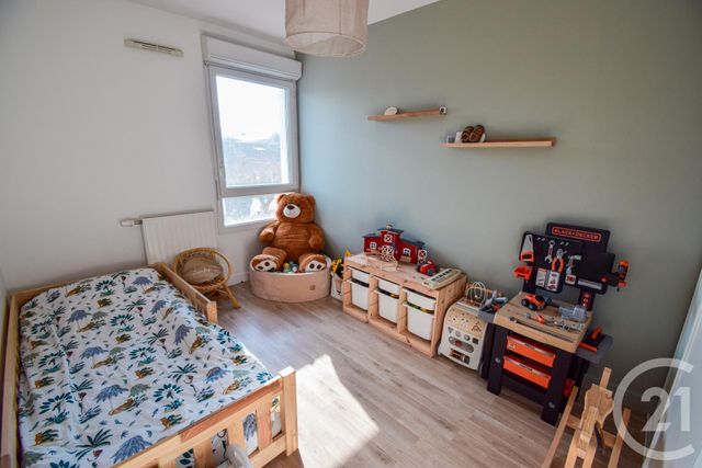 Appartement T3 &agrave; vendre - 3 pi&egrave;ces - 65,50 m2 - Jassans Riottier - 01 - RHONE-ALPES