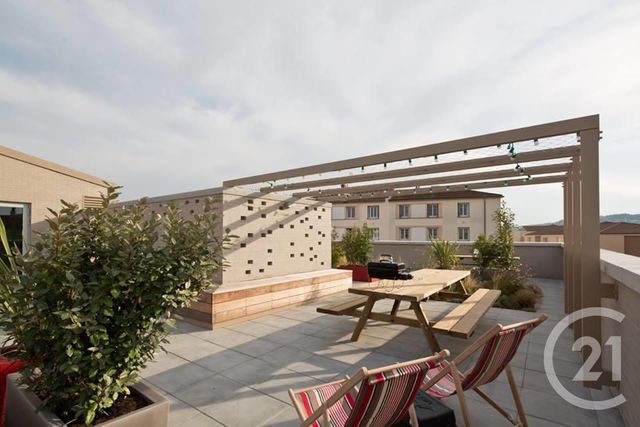 Appartement F3 &agrave; louer - 3 pi&egrave;ces - 54,70 m2 - Villefranche Sur Saone - 69 - RHONE-ALPES