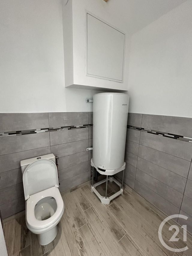 Appartement F2 &agrave; louer - 2 pi&egrave;ces - 60,58 m2 - Savigneux - 01 - RHONE-ALPES