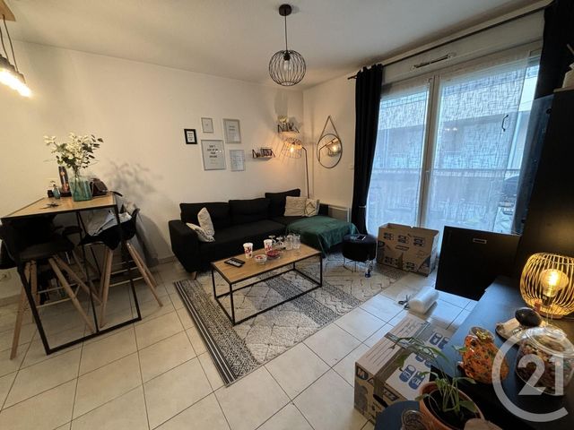 Appartement T2 &agrave; louer - 2 pi&egrave;ces - 36 m2 - Villefranche Sur Saone - 69 - RHONE-ALPES