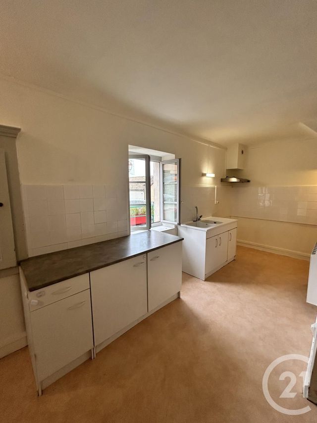 Maison &agrave; louer - 4 pi&egrave;ces - 114 m2 - Vaux En Beaujolais - 69 - RHONE-ALPES