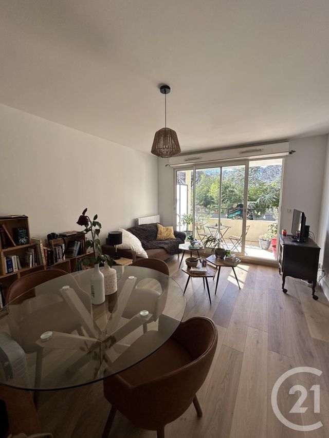 Appartement F2 &agrave; louer - 2 pi&egrave;ces - 43,09 m2 - Villefranche Sur Saone - 69 - RHONE-ALPES