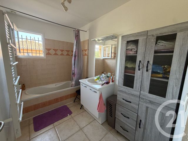 Maison &agrave; louer - 5 pi&egrave;ces - 126,65 m2 - Ste Euphemie - 01 - RHONE-ALPES