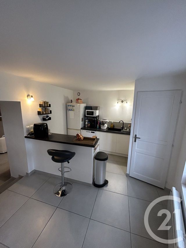 Maison &agrave; louer - 4 pi&egrave;ces - 80,94 m2 - Villeneuve - 01 - RHONE-ALPES
