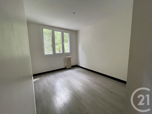 Appartement T4 &agrave; louer - 4 pi&egrave;ces - 89 m2 - Villefranche Sur Saone - 69 - RHONE-ALPES