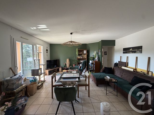 Appartement F3 &agrave; louer - 3 pi&egrave;ces - 75 m2 - Fareins - 01 - RHONE-ALPES