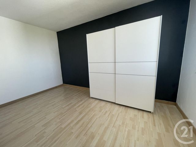Appartement F4 &agrave; louer - 4 pi&egrave;ces - 78,40 m2 - Villefranche Sur Saone - 69 - RHONE-ALPES