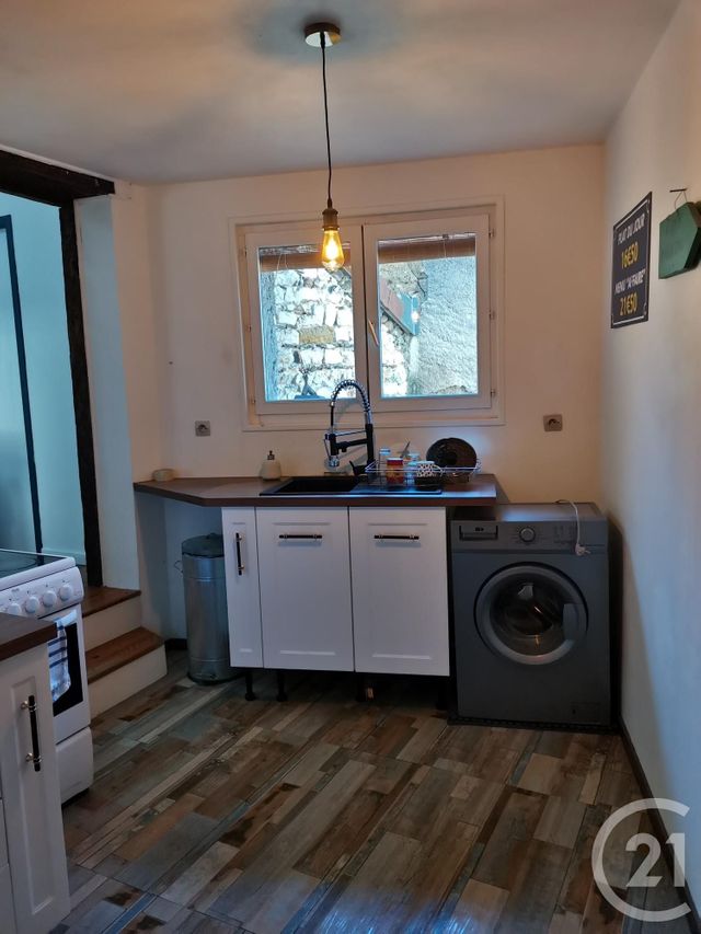 Appartement T3 &agrave; louer - 3 pi&egrave;ces - 61,04 m2 - Trevoux - 01 - RHONE-ALPES