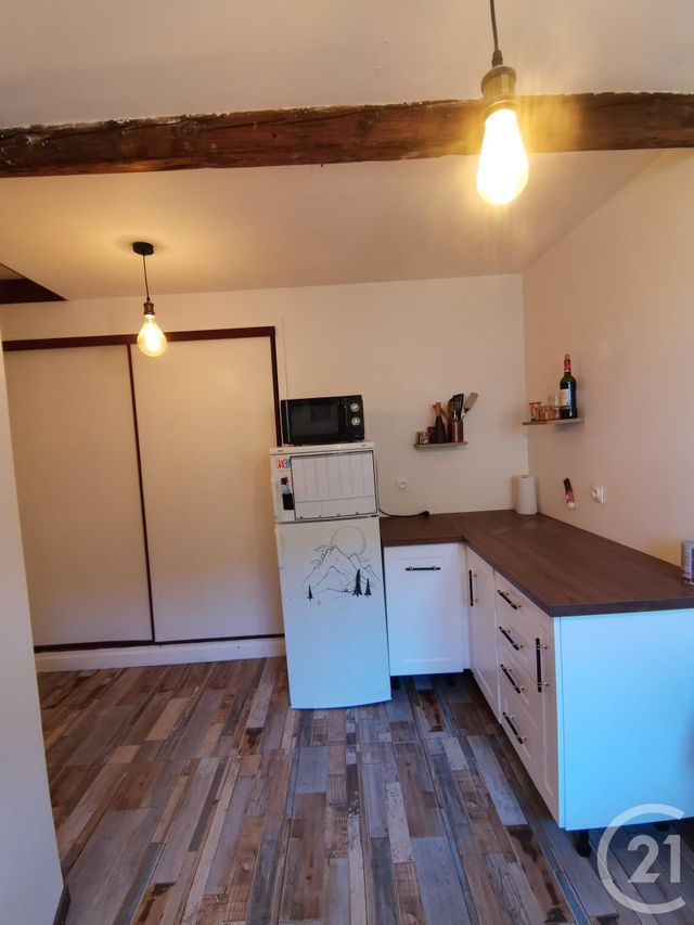 Appartement T3 &agrave; louer - 3 pi&egrave;ces - 61,04 m2 - Trevoux - 01 - RHONE-ALPES