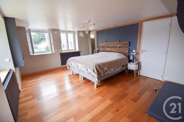 Maison à vendre - 6 pièces - 210 m2 - Poule Les Echarmeaux - 69 - RHONE-ALPES