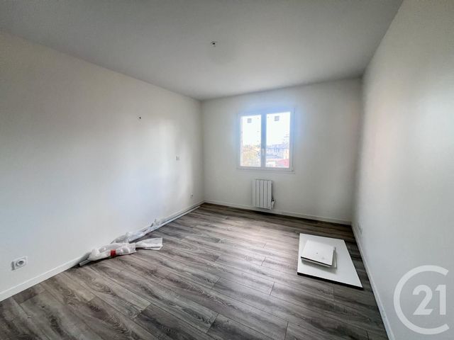 Appartement T4 à louer - 4 pièces - 110 m2 - La Chapelle De Guinchay - 71 - BOURGOGNE