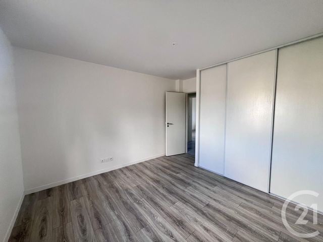 Appartement T4 à louer - 4 pièces - 110 m2 - La Chapelle De Guinchay - 71 - BOURGOGNE