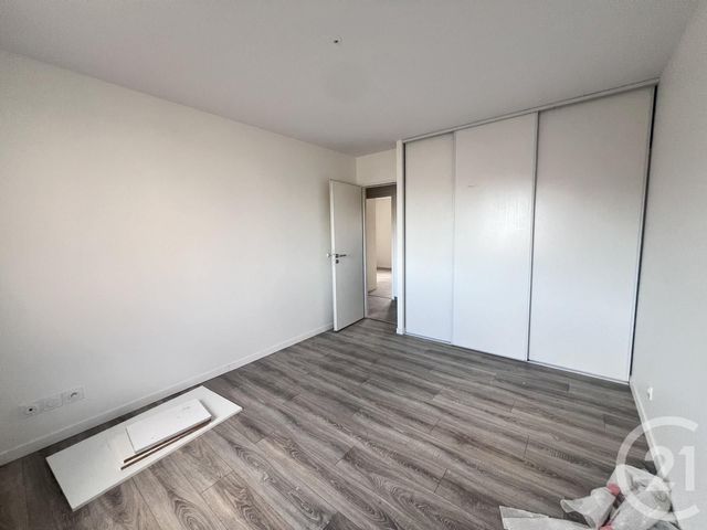 Appartement T4 à louer - 4 pièces - 110 m2 - La Chapelle De Guinchay - 71 - BOURGOGNE