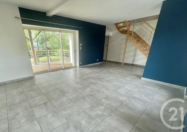 Maison à louer - 3 pièces - 84 m2 - St Amour Bellevue - 71 - BOURGOGNE