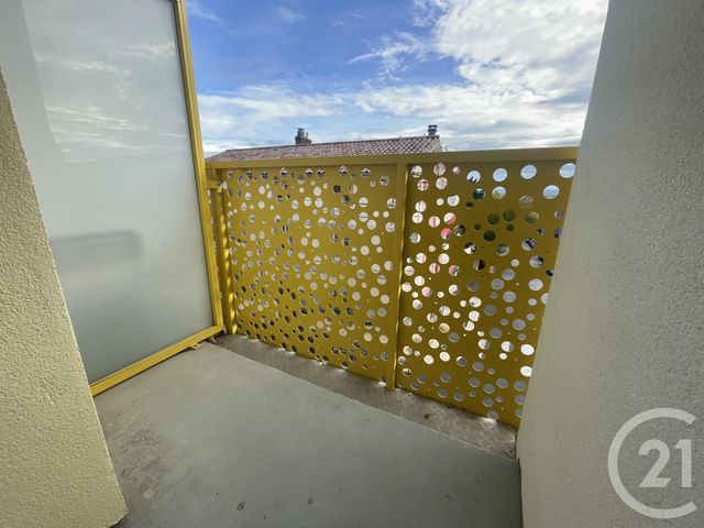 Afficher la photo en grand Appartement F3 à louer - 3 pièces - 63 m2 - Villie Morgon - 69 - RHONE-ALPES