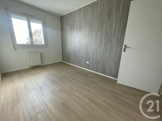 Afficher la photo en grand Appartement F3 à louer - 3 pièces - 63 m2 - Villie Morgon - 69 - RHONE-ALPES