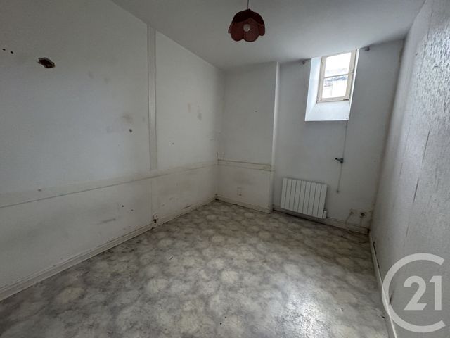 Afficher la photo en grand Appartement F4 à vendre - 4 pièces - 74,87 m2 - Beaujeu - 69 - RHONE-ALPES
