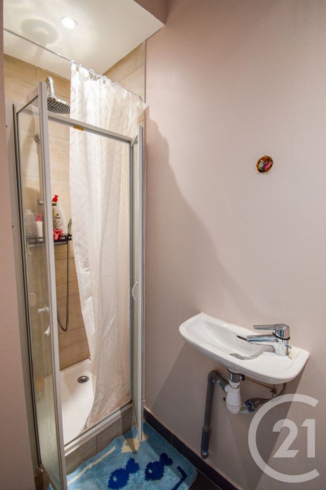 Afficher la photo en grand Maison à vendre - 5 pièces - 301,95 m2 - Jassans Riottier - 01 - RHONE-ALPES