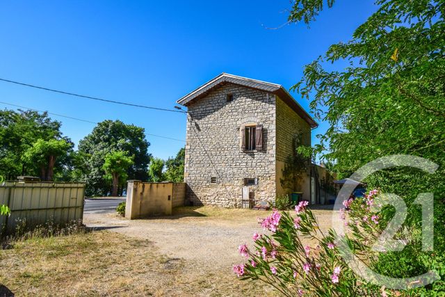 Afficher la photo en grand Maison à vendre - 5 pièces - 301,95 m2 - Jassans Riottier - 01 - RHONE-ALPES