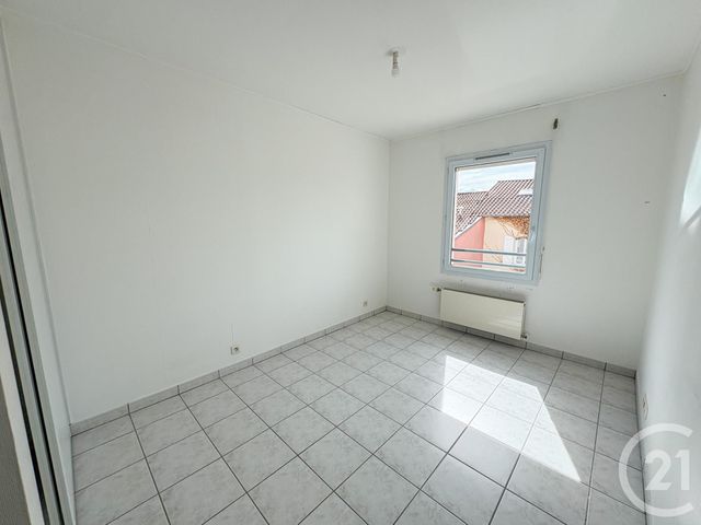Appartement F3 &agrave; vendre - 4 pi&egrave;ces - 61,74 m2 - Montmerle Sur Saone - 01 - RHONE-ALPES