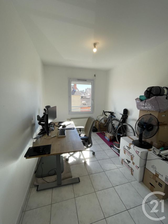 Appartement F3 &agrave; vendre - 4 pi&egrave;ces - 61,74 m2 - Montmerle Sur Saone - 01 - RHONE-ALPES