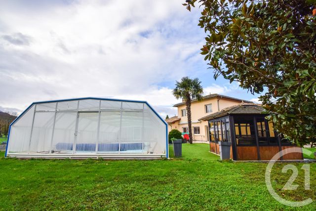 Maison à vendre - 9 pièces - 243,80 m2 - Cercie - 69 - RHONE-ALPES