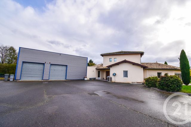 Maison à vendre - 9 pièces - 243,80 m2 - Cercie - 69 - RHONE-ALPES
